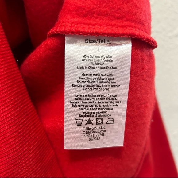 Barbie Red Christmas Winter Cropped Red & Pink Sweatshirt NWT L - Picture 5 of 5